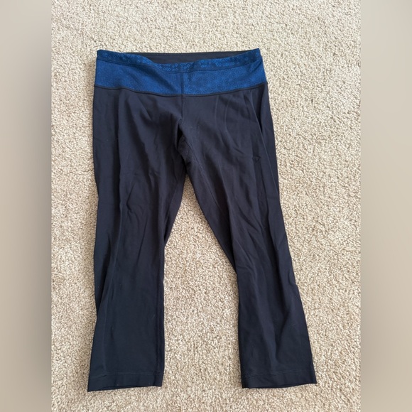 Black and Blue Leggings - Picture 1 of 8